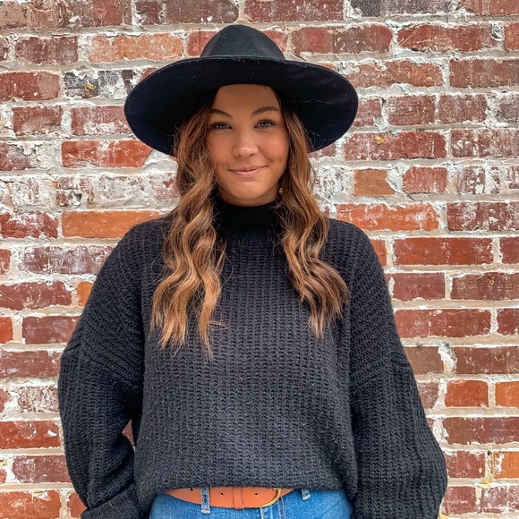 Meet your Posher, Gabby - Picture 1 of 1